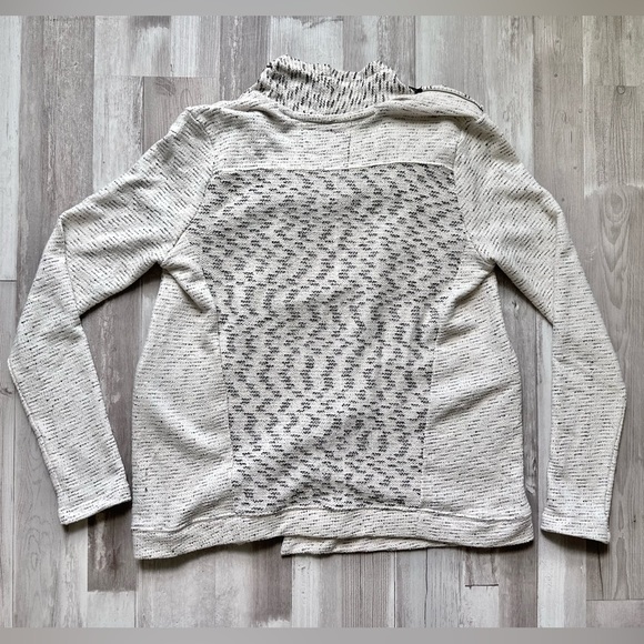 Lucky Brand Asymmetrical Boho Zip Shoulder Textured Drape Sweater | Size M - Picture 12 of 12